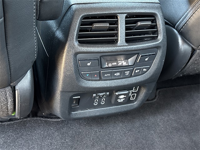 2021 Honda Pilot Touring photo 17