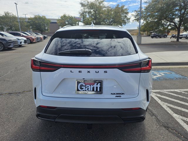 2026 Lexus NX 350h Premium photo 18