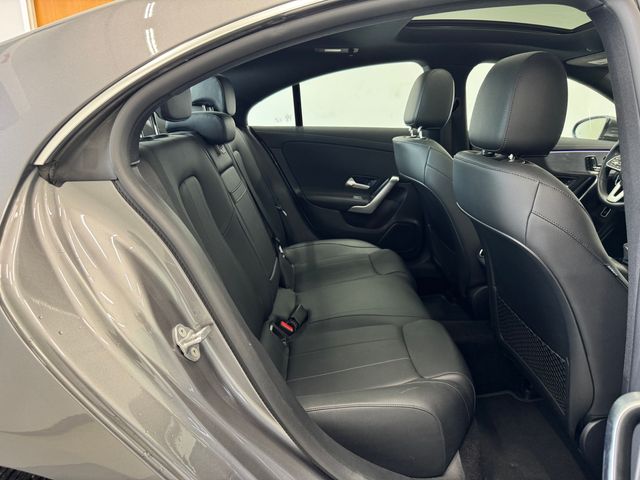 2022 Mercedes Benz CLA 250 photo 18