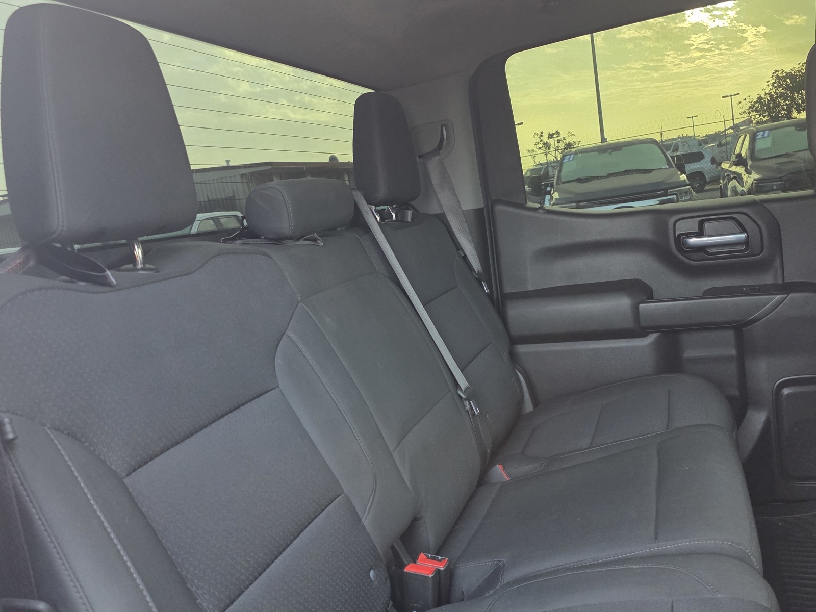 2021 Chevrolet Silverado 1500 Custom photo 14