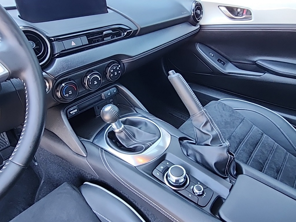 2024 Mazda MX-5 Miata Miata RF photo 13