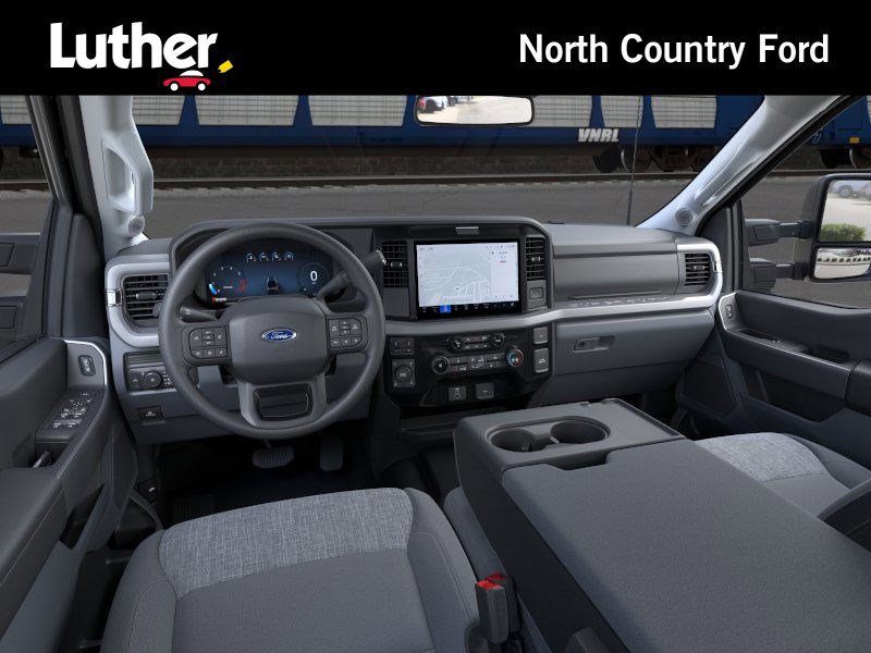 2026 Ford F-250 XLT photo 9