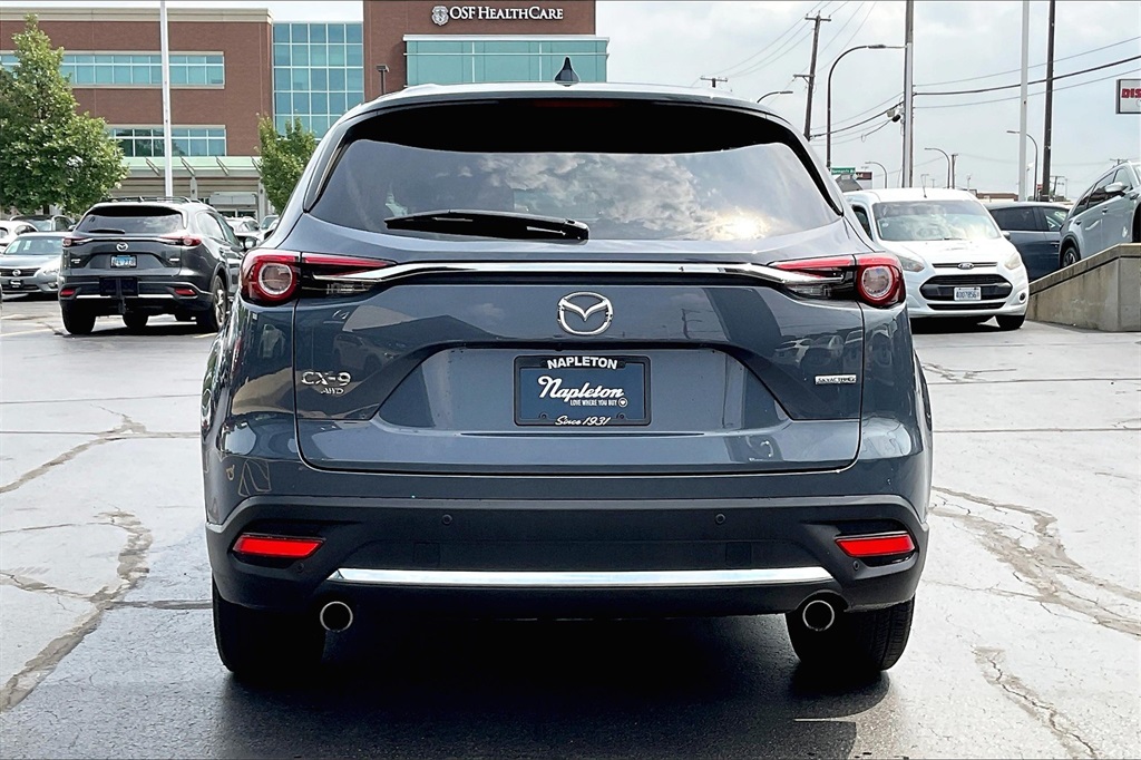 2023 Mazda CX-9 Carbon photo 3