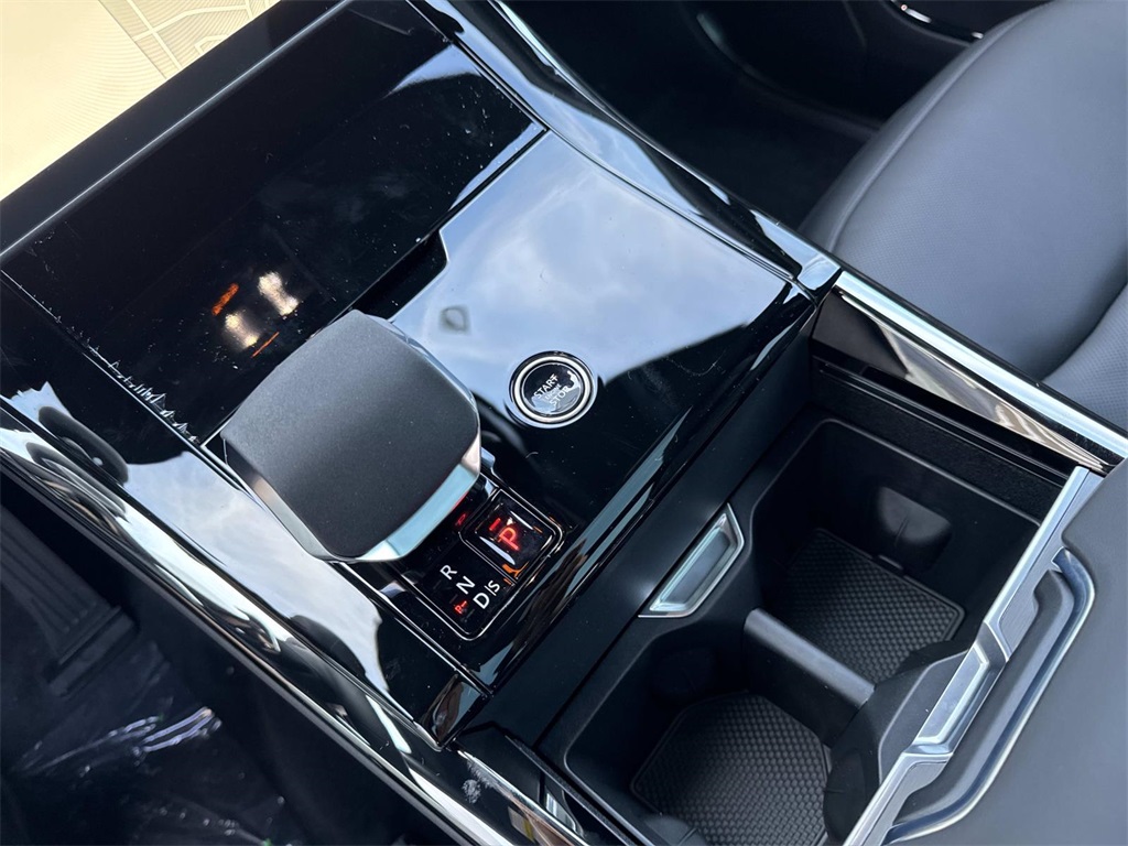 2025 Land Rover Range Rover Sport SE photo 27