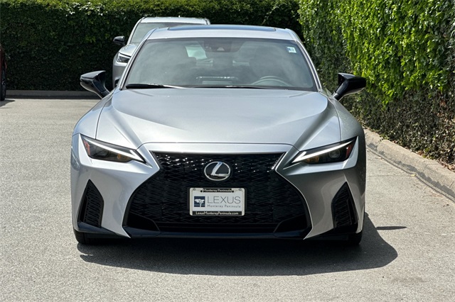 2025 Lexus IS 350 F SPORT photo 3