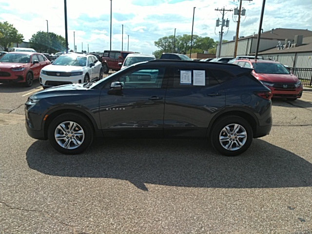 2022 Chevrolet Blazer 2LT photo 2