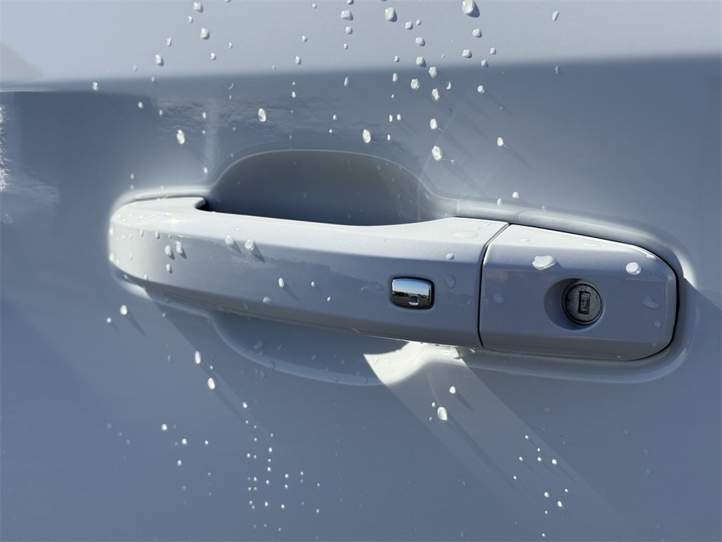 2026 GMC SIERRA - Image 11