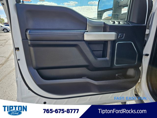 2015 Ford F-150 Lariat photo 2