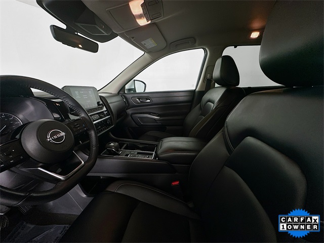 2024 Nissan Pathfinder SL photo 17