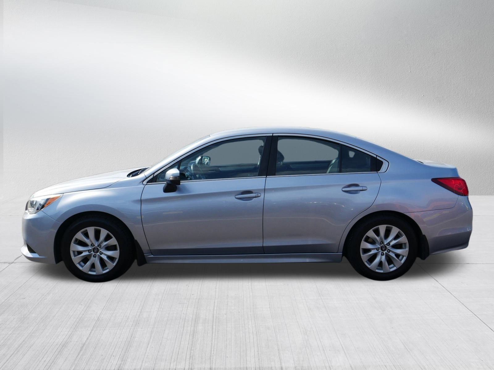 2015 Subaru Legacy 2.5i Premium photo 4