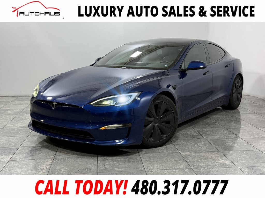 2023 Tesla Model S Base's photo