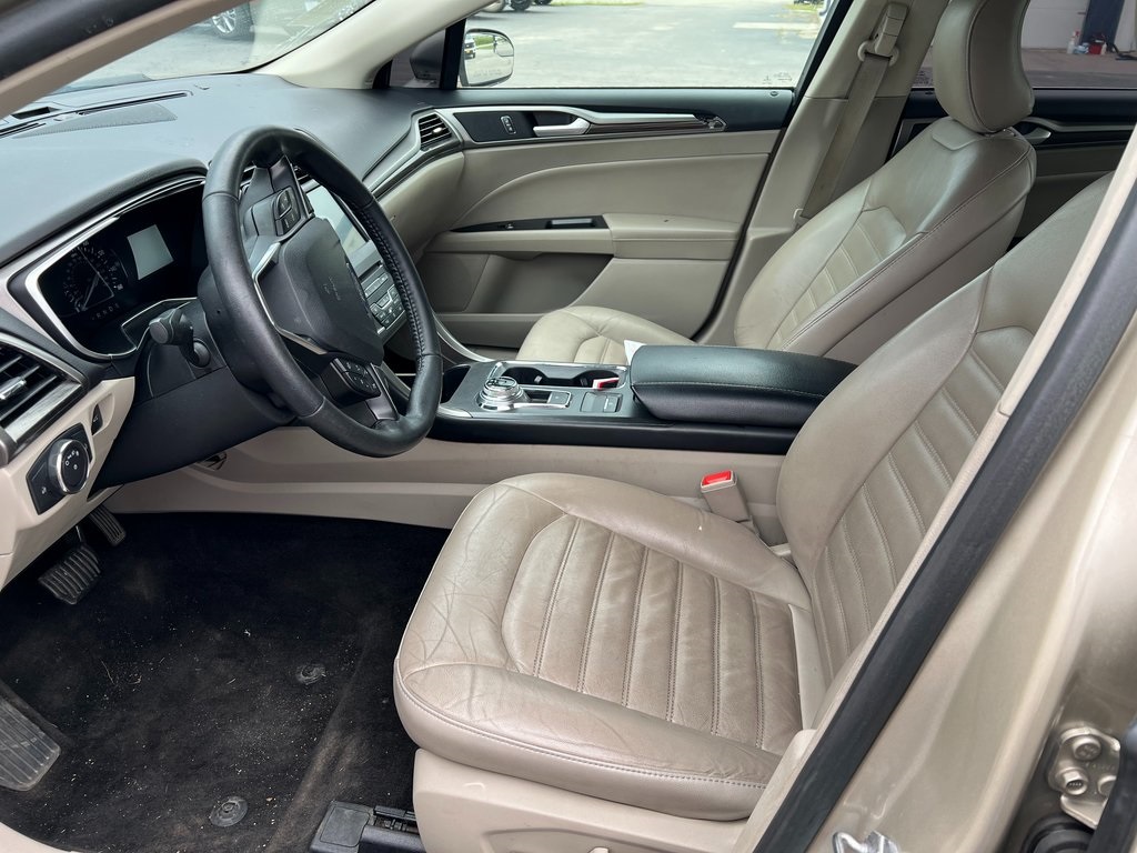 2018 Ford Fusion SE photo 9