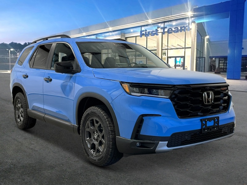 2025 Honda Pilot TrailSport photo 6