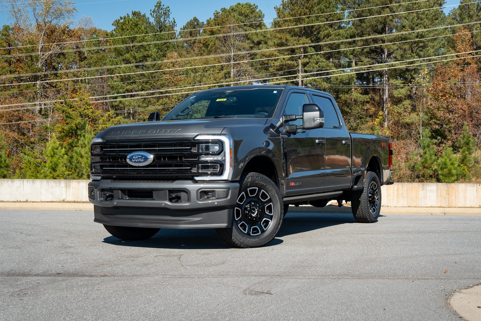 2026 Ford F-250 Super Duty Platinum's photo