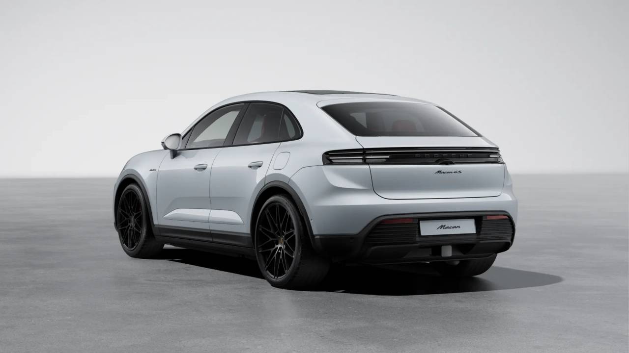 2025 Porsche Macan Electric photo 3