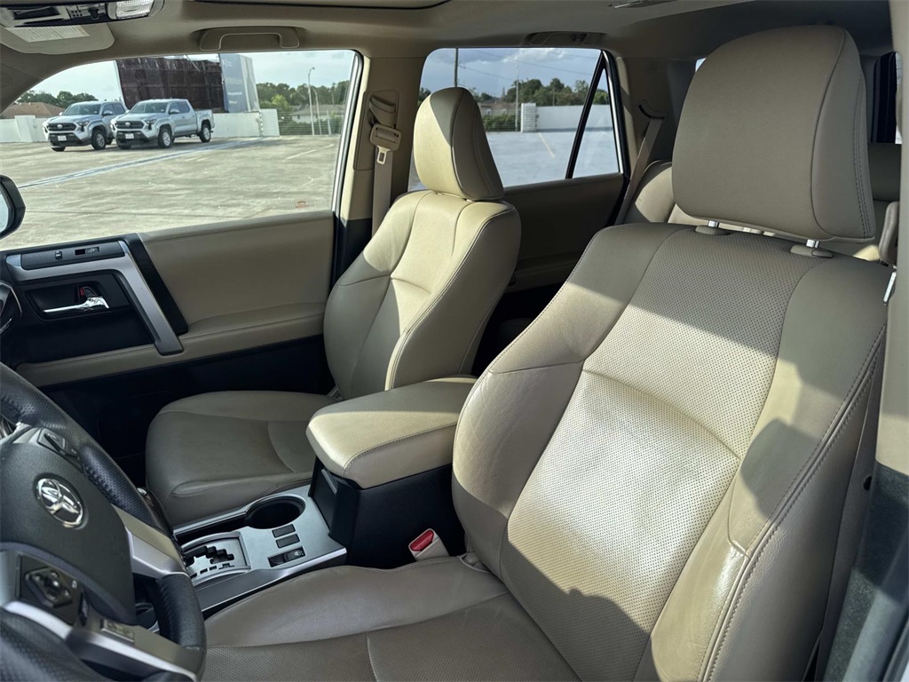 2019 Toyota 4Runner Limited photo 16