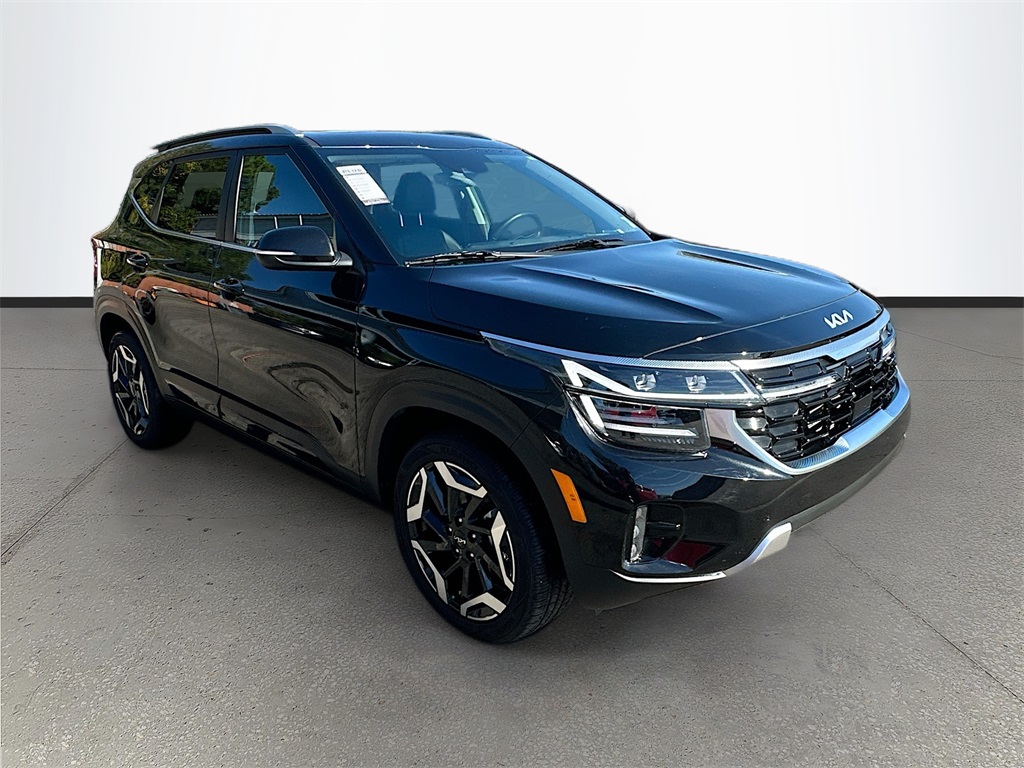 2025 Kia Seltos SX's photo