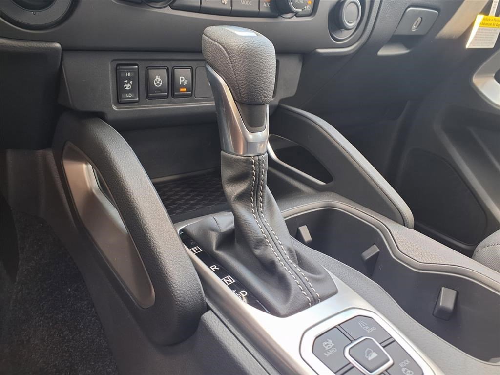 2026 Nissan Frontier Crew Cab SV photo 17