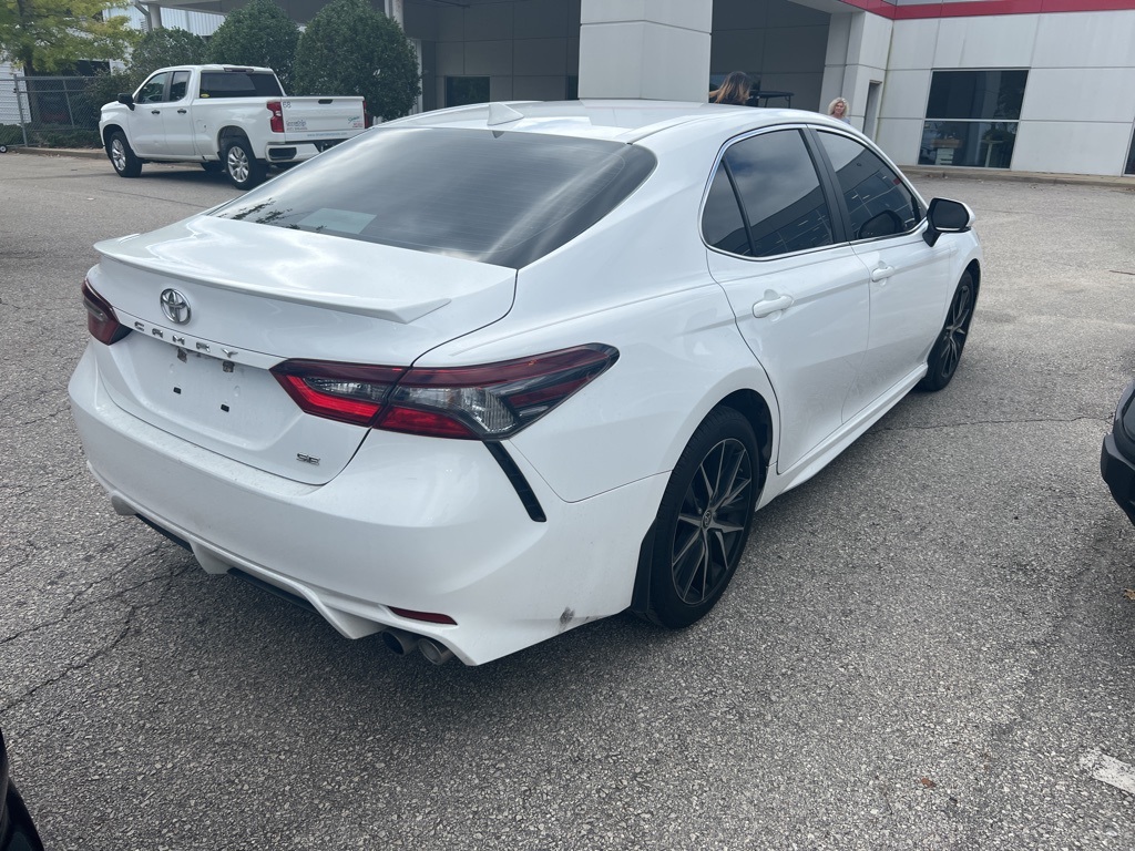 2023 Toyota Camry SE photo 3