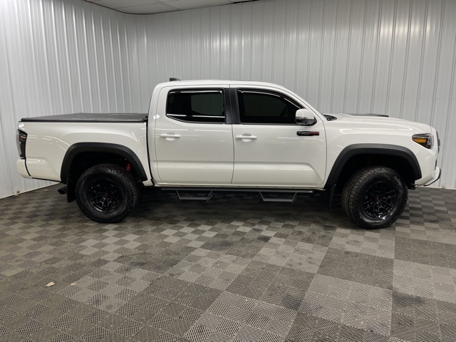 2020 Toyota Tacoma TRD Pro V6 photo 2