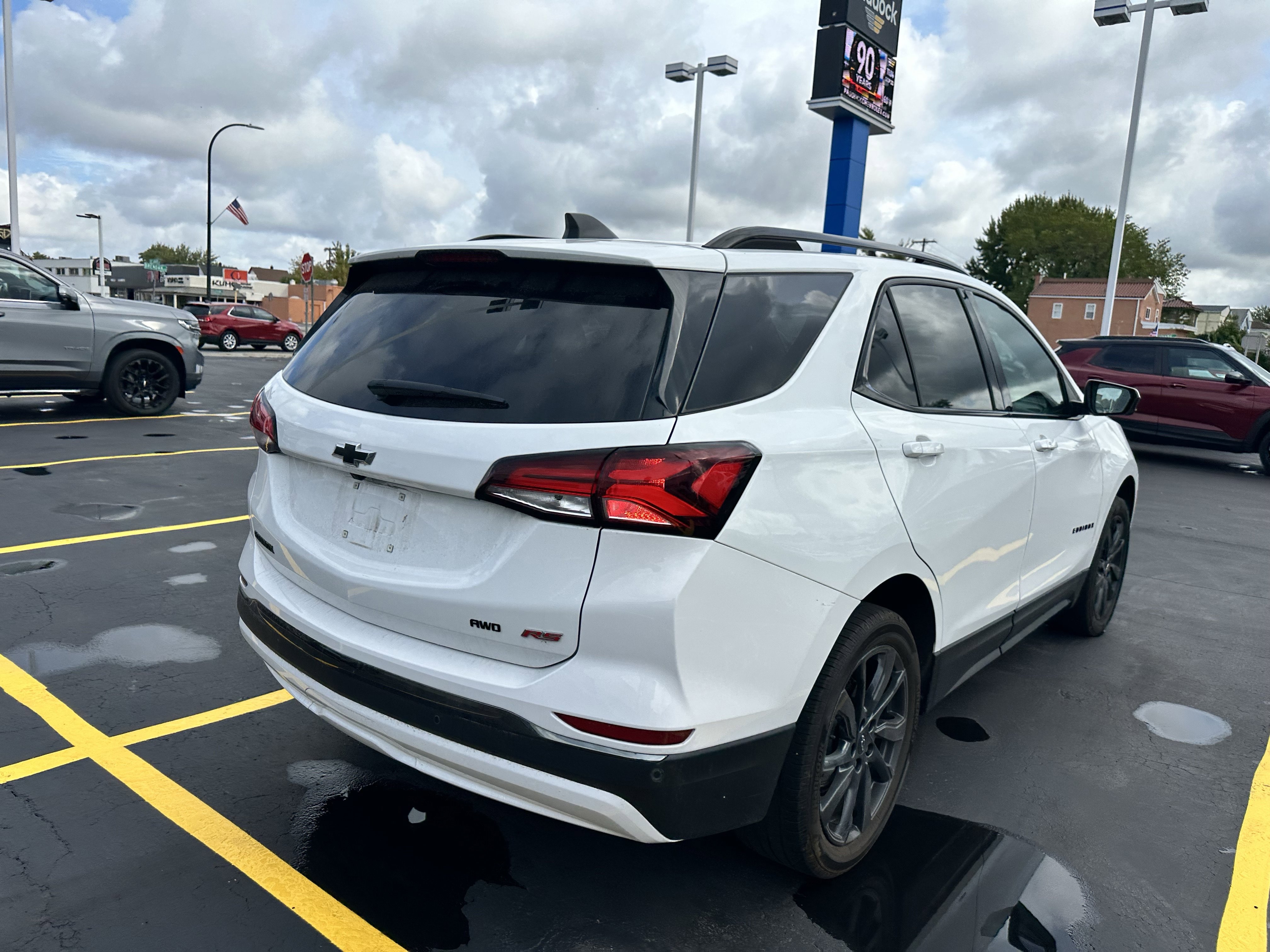 2022 Chevrolet Equinox RS photo 3