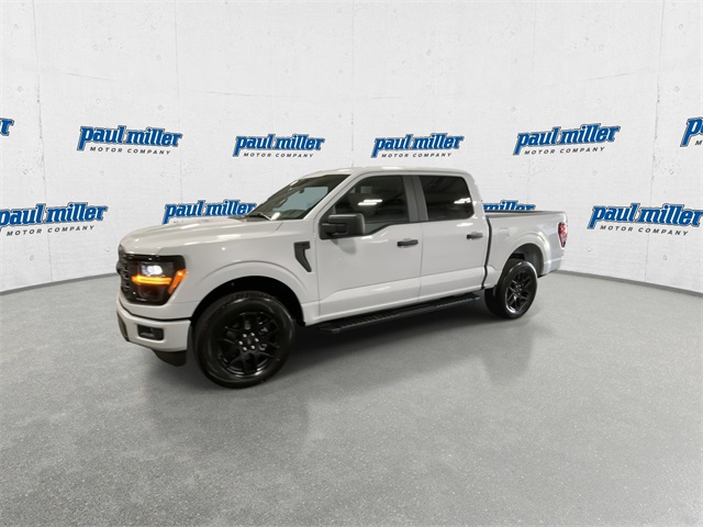 2025 Ford F-150 STX photo 4