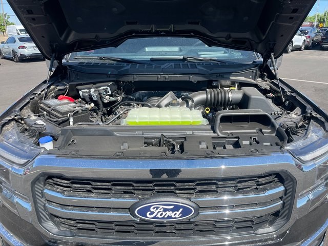 2025 Ford F-150 Lariat photo 38