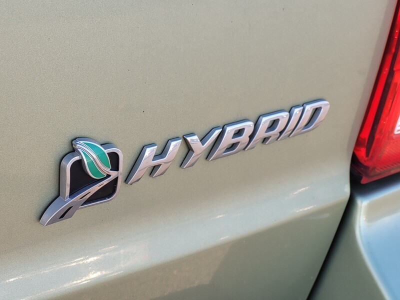 2010 Ford Escape Hybrid photo 3