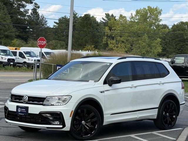 2020 Volkswagen Tiguan SE R-Line Black photo 2