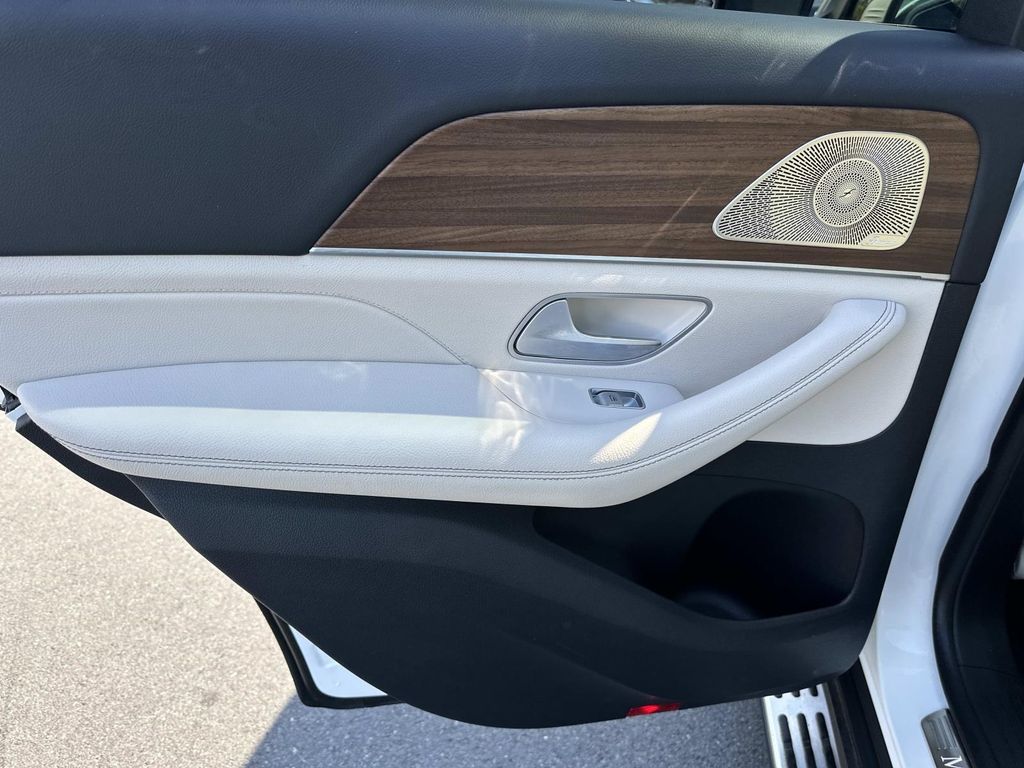 2022 Mercedes Benz GLE 350 4MATIC photo 28
