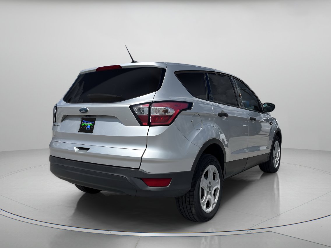 2017 Ford Escape S photo 3