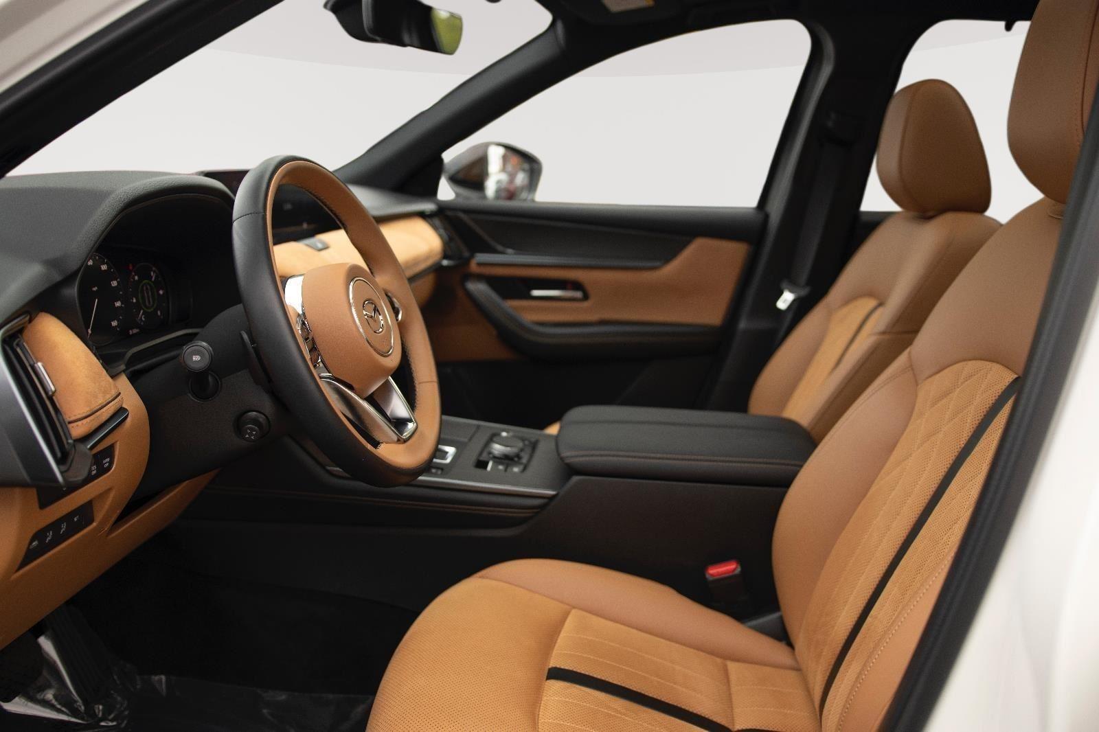 2025 Mazda CX-70 3.3 Turbo Premium Plus photo 2