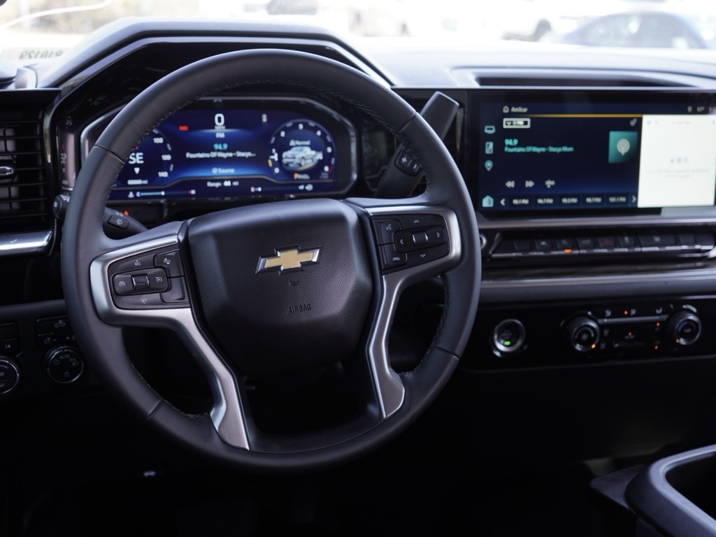 2024 Chevrolet Silverado 1500 LT photo 27