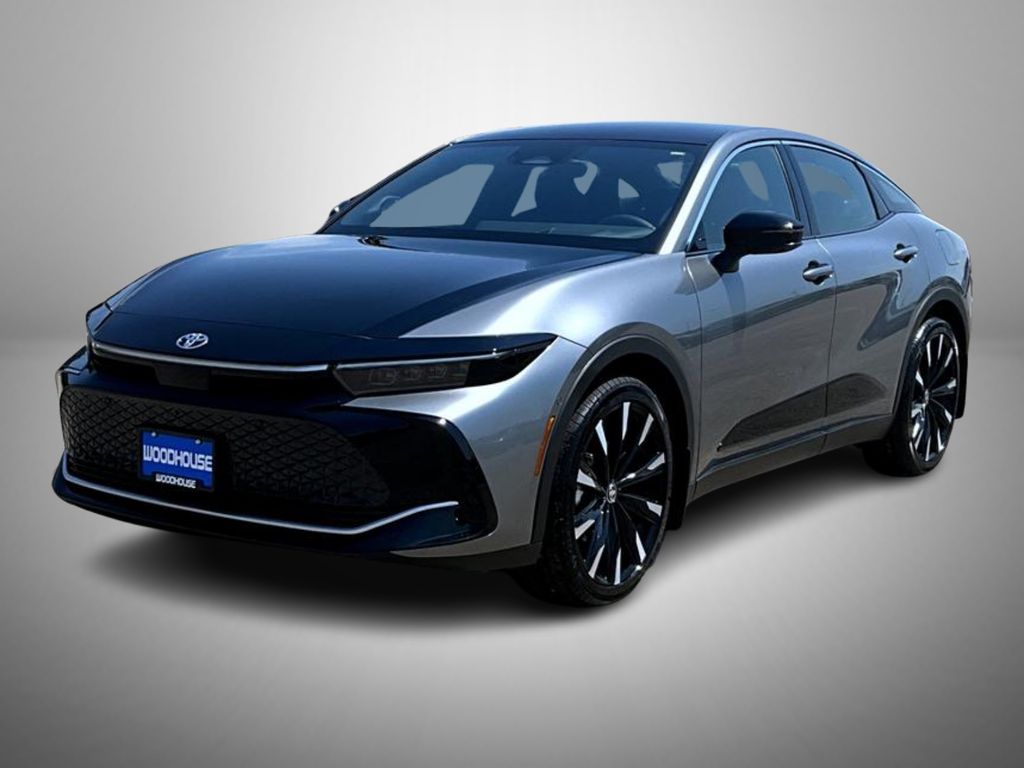 2026 Toyota Crown Platinum's photo