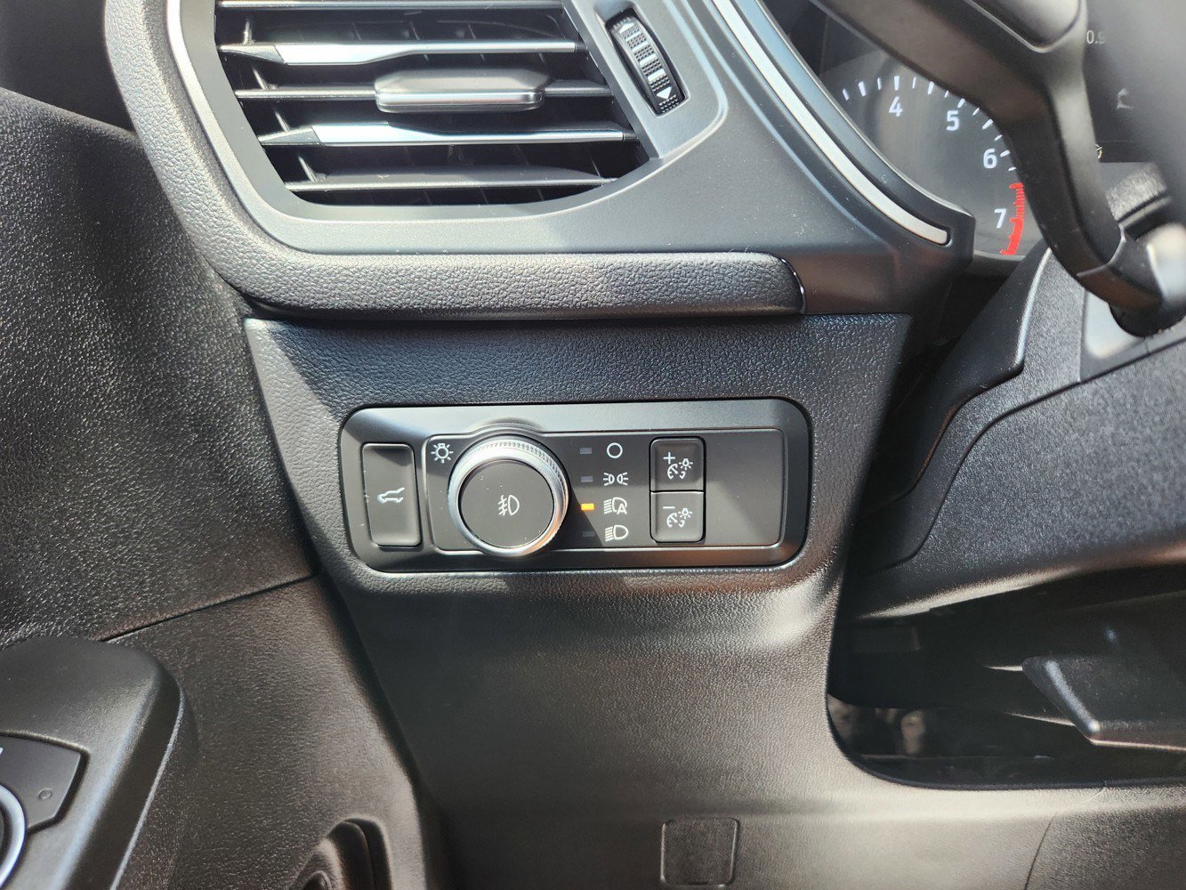 2022 Ford Escape SEL photo 21