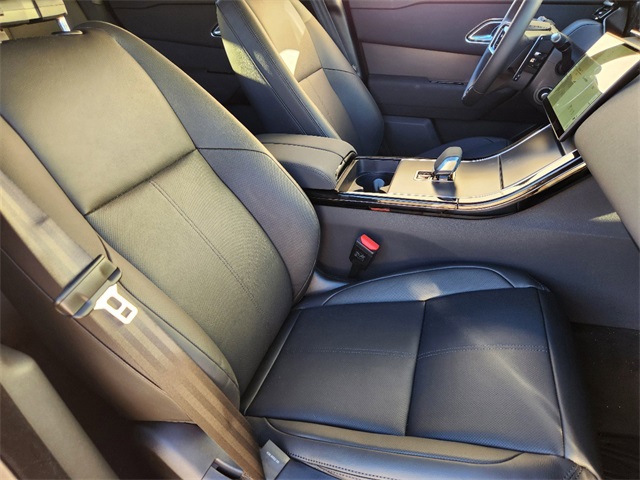 2025 Land Rover Range Rover Velar SE photo 9