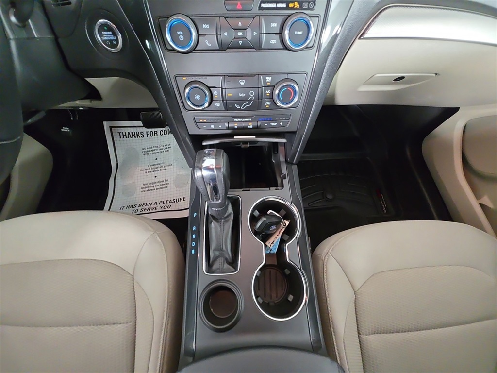 2018 Ford Explorer XLT photo 10