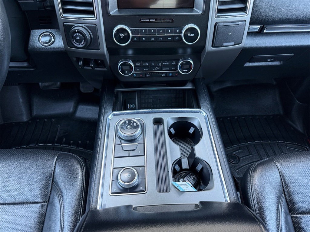 2020 Ford Expedition XLT photo 11