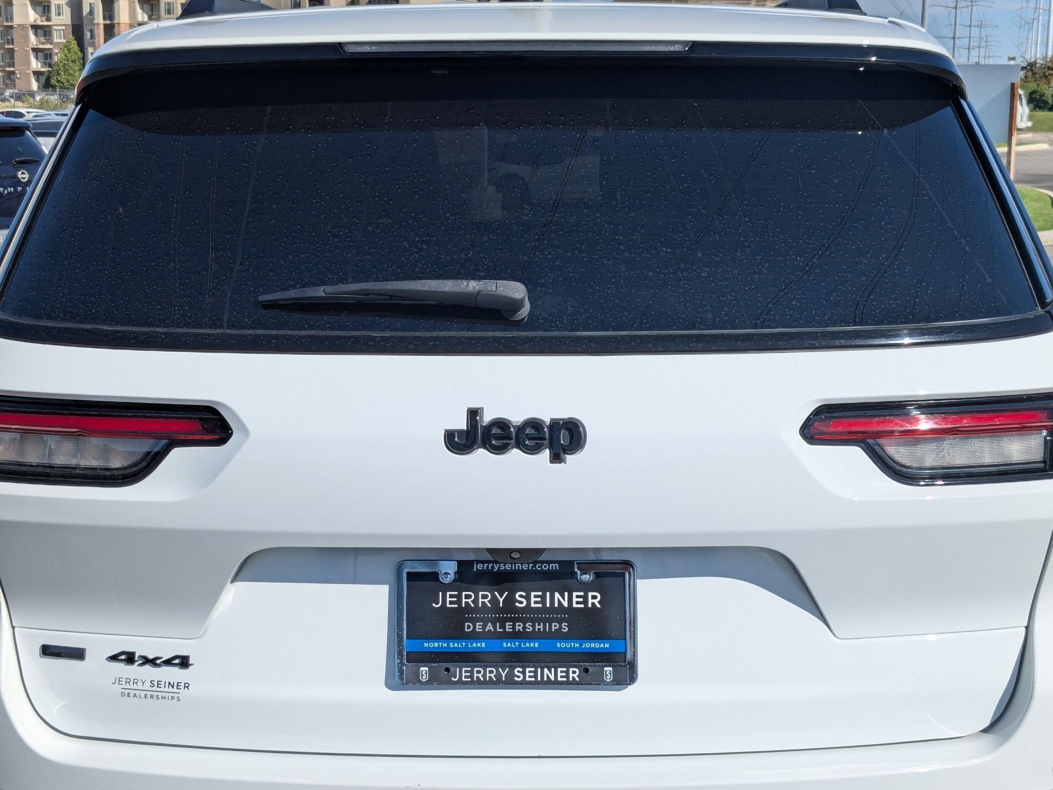 2022 Jeep Grand Cherokee Altitude photo 12