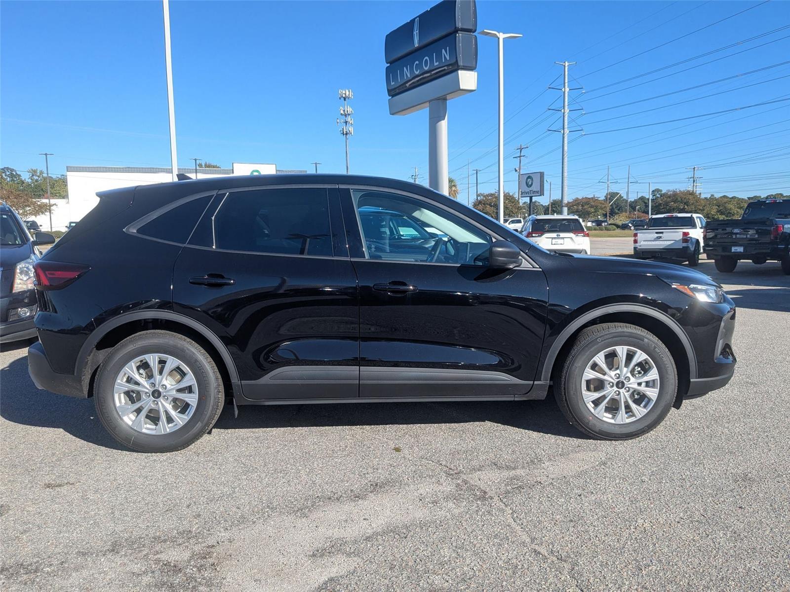 2026 Ford Escape Active photo 4