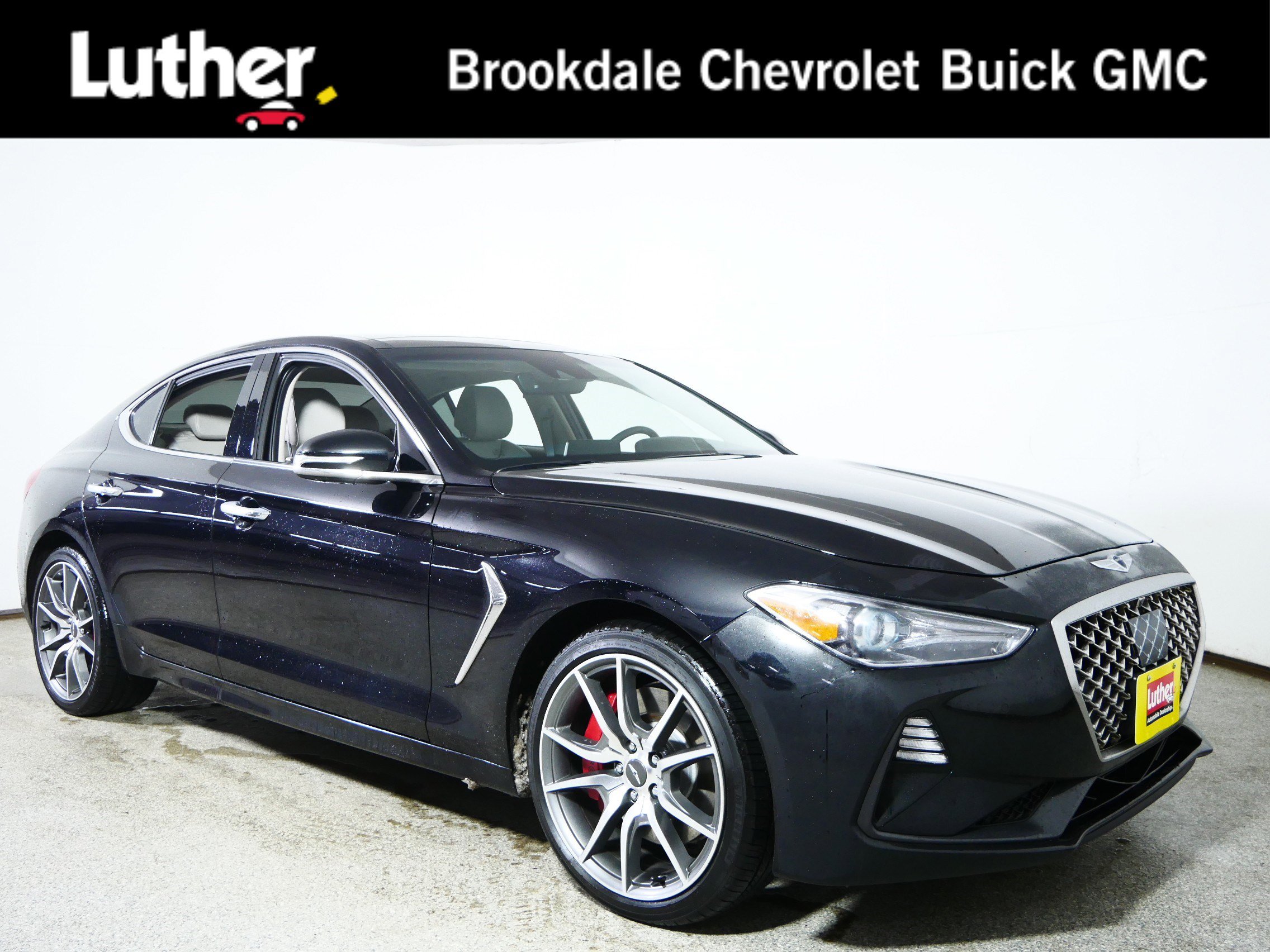 2021 GENESIS G70 Standard's photo