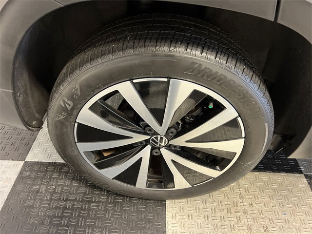 2022 Volkswagen Taos SE photo 13