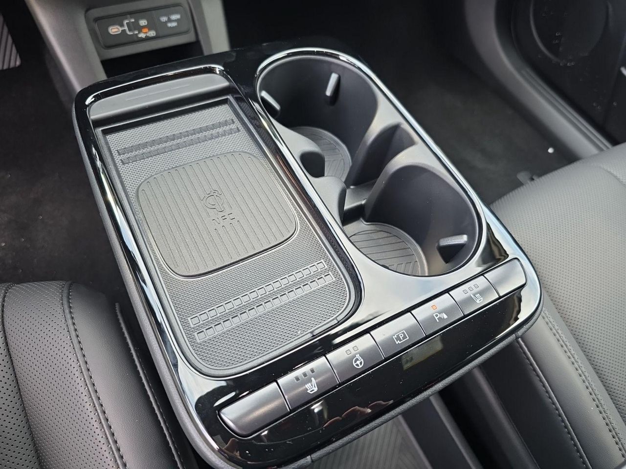 2025 Hyundai Ioniq 5 photo 17
