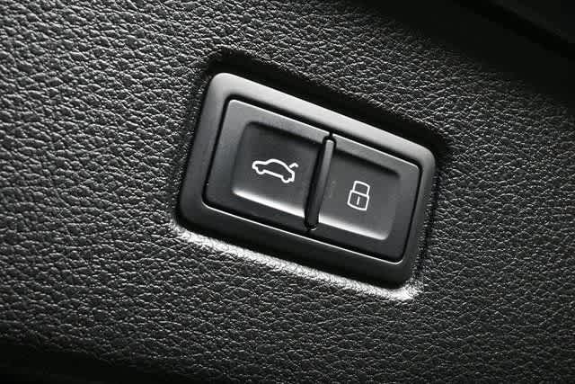 2017 Audi Q7 3.0T Prestige photo 28