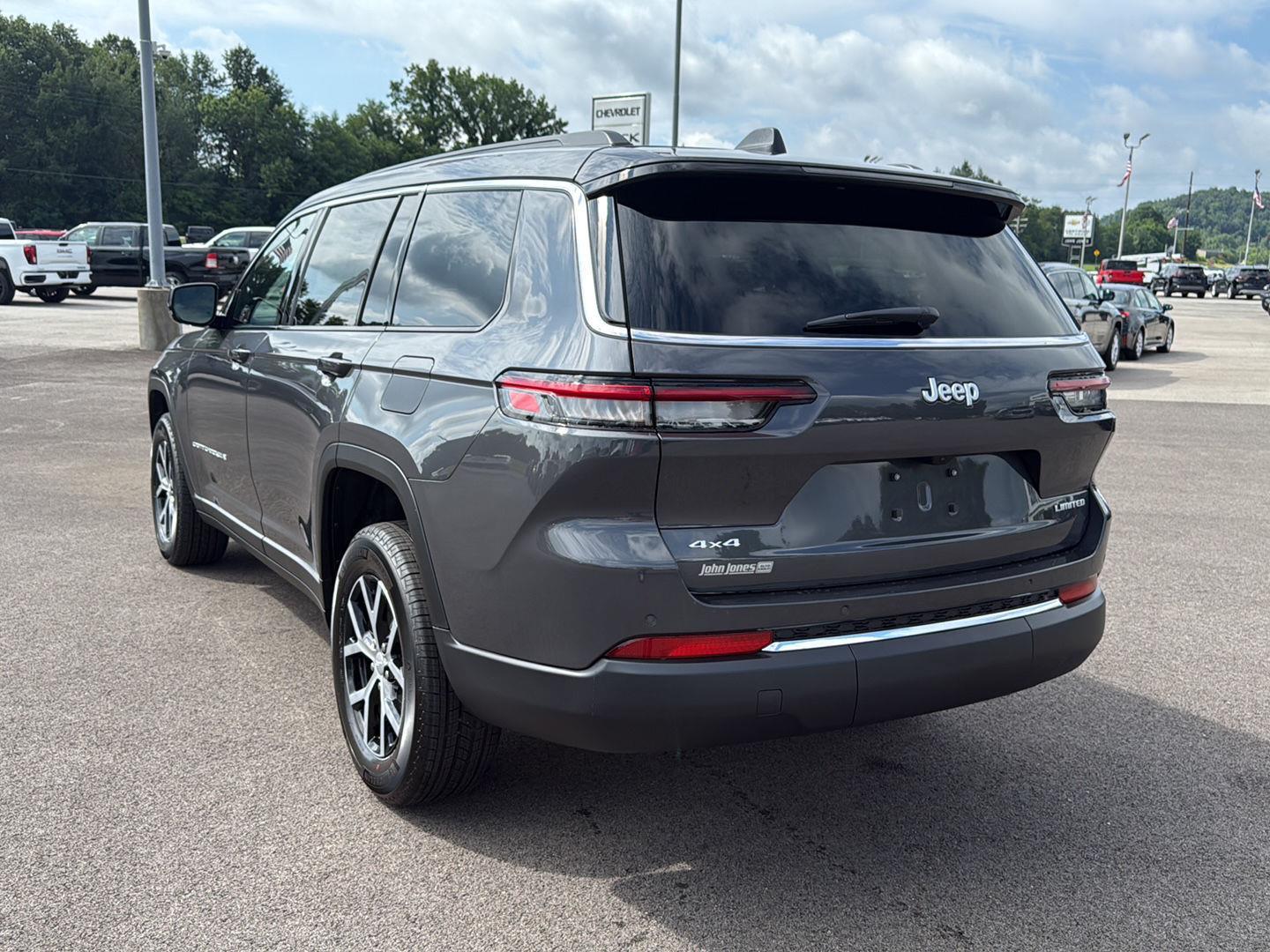 2025 Jeep Grand Cherokee Limited photo 16