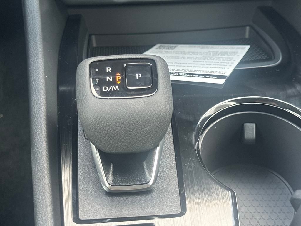 2026 Nissan Rogue S photo 21
