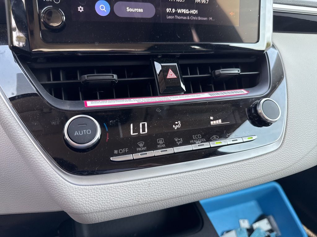 2024 Toyota Corolla LE photo 21
