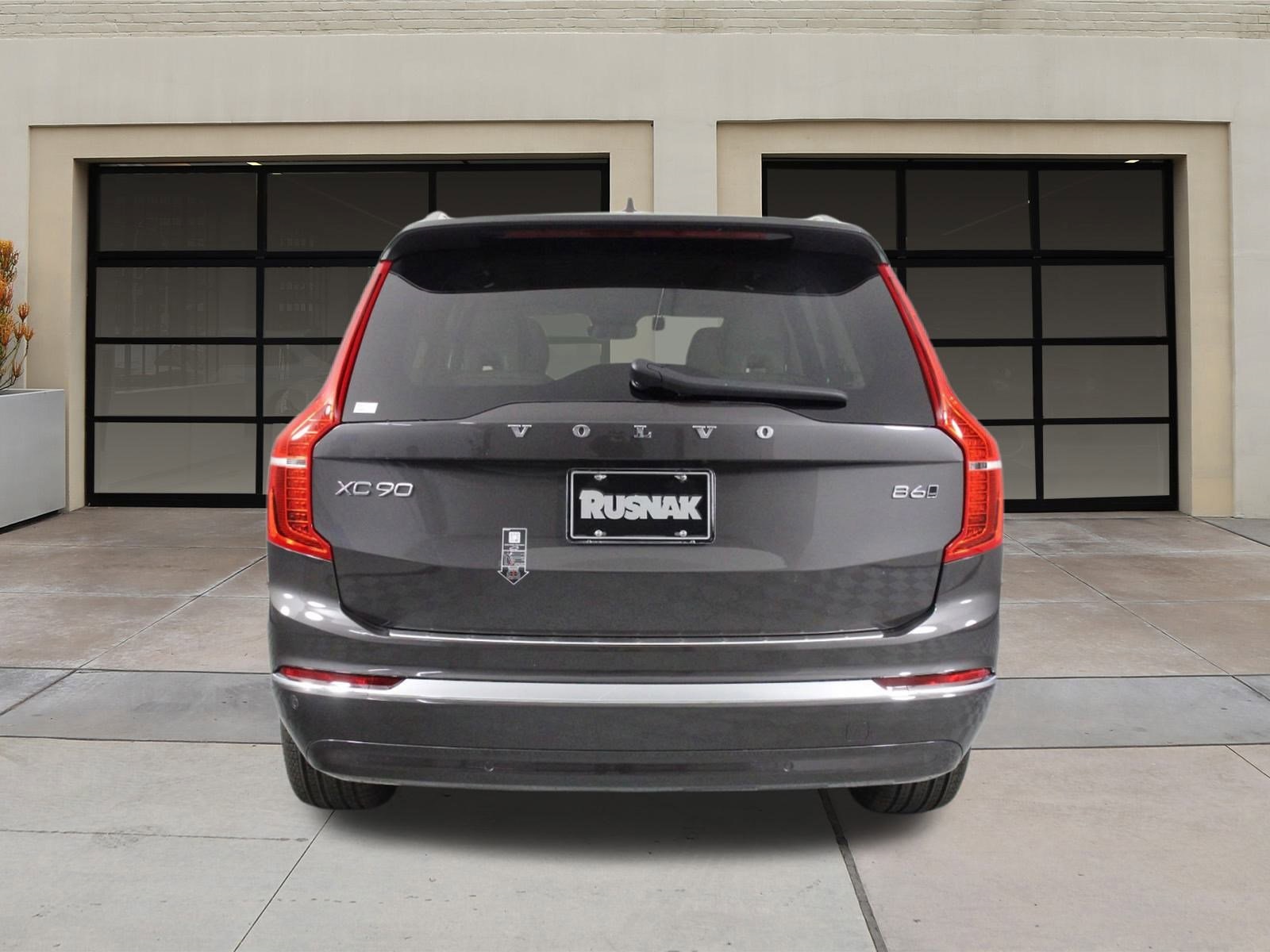 2025 Volvo XC90 Plus photo 3