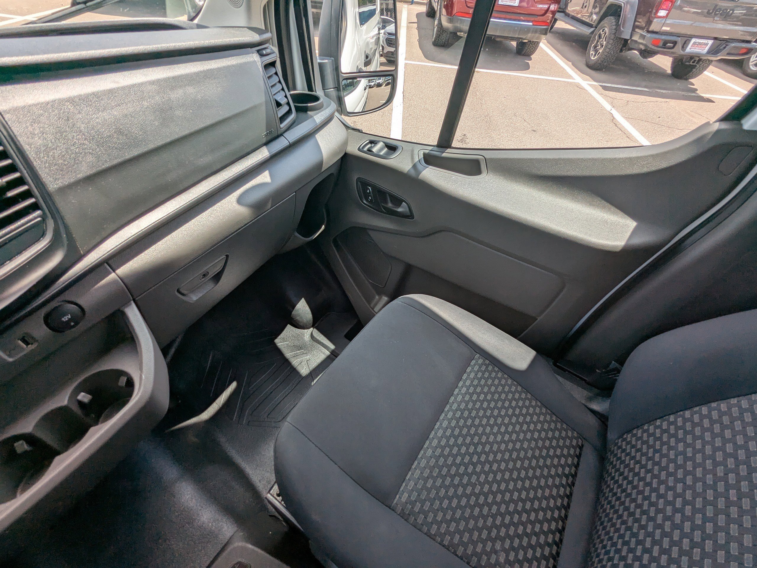 2024 Ford Transit Cargo Van photo 19