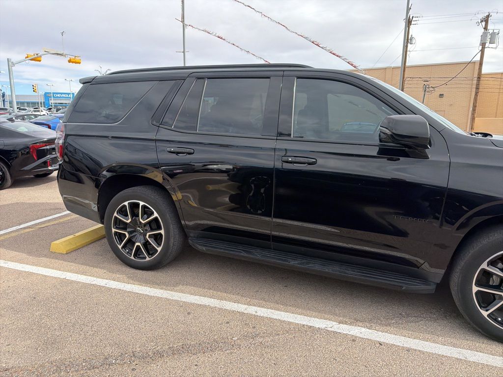 2022 Chevrolet Tahoe RST photo 3